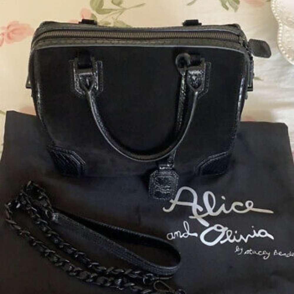 vintage alice and olivia black suede purse